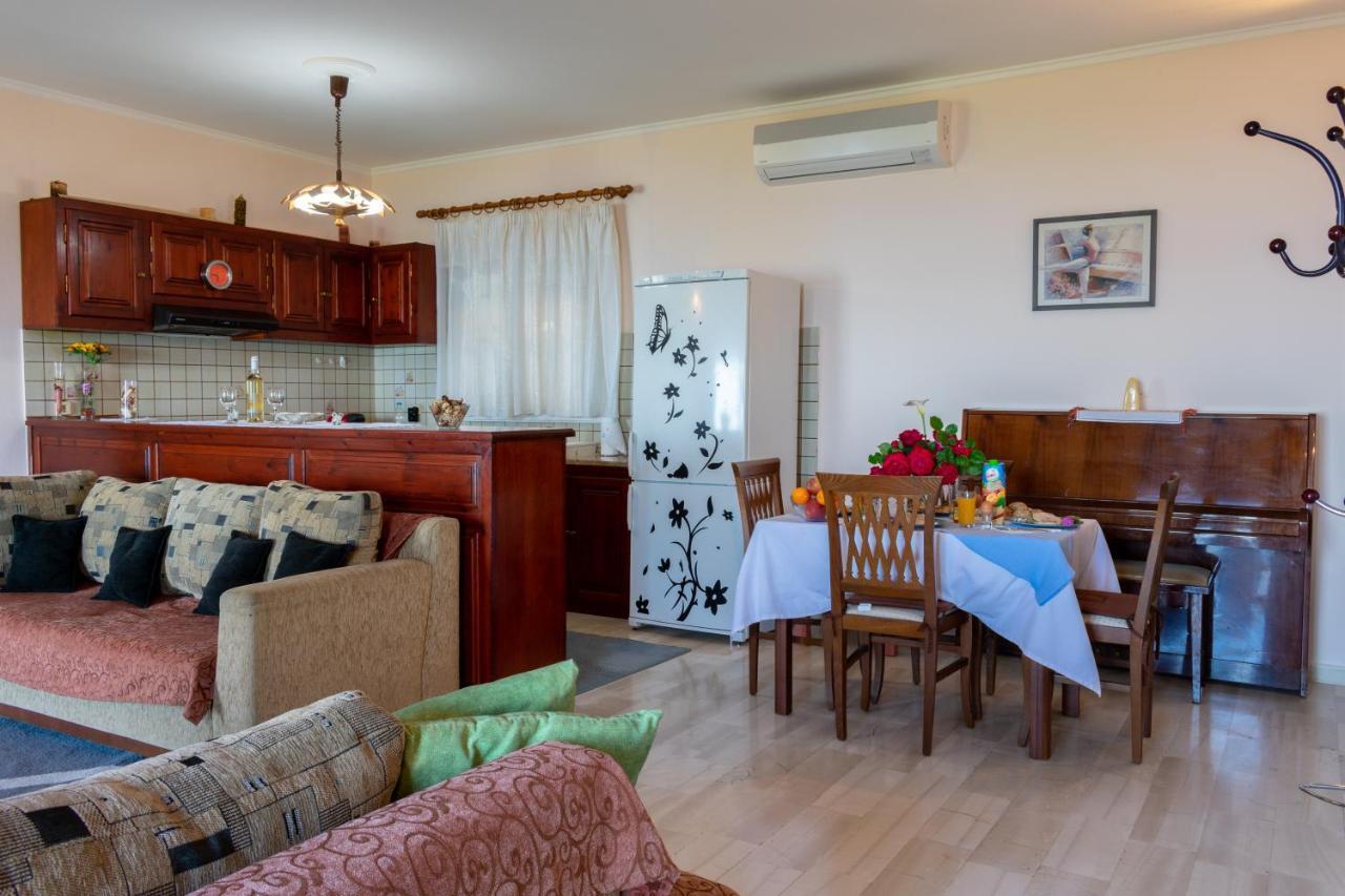 Villa Emily Achílleion Dış mekan fotoğraf